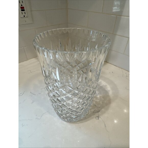 Crystal Clear Industries Stunning Cut Crystal 9” Tall Vase - Picture 3 of 6